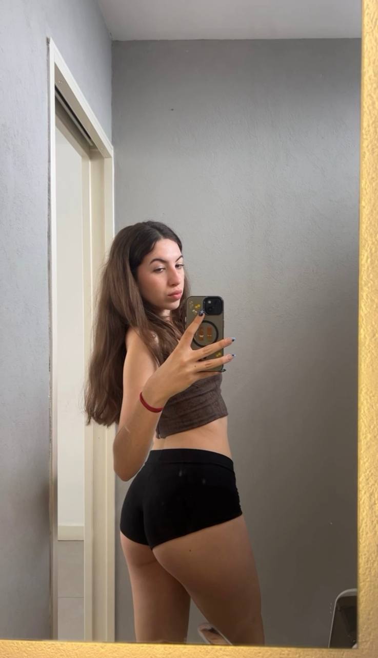 Amber in her underwear in Nesaualkoyotl