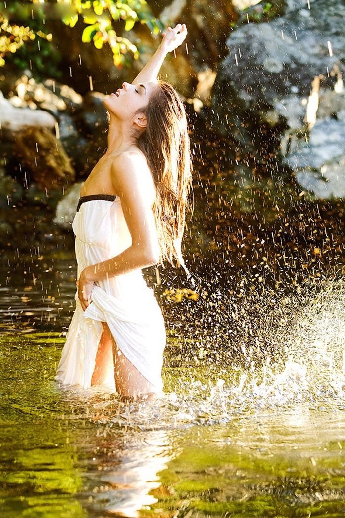 Marie Avgeropoulos in Nesaualkoyotl