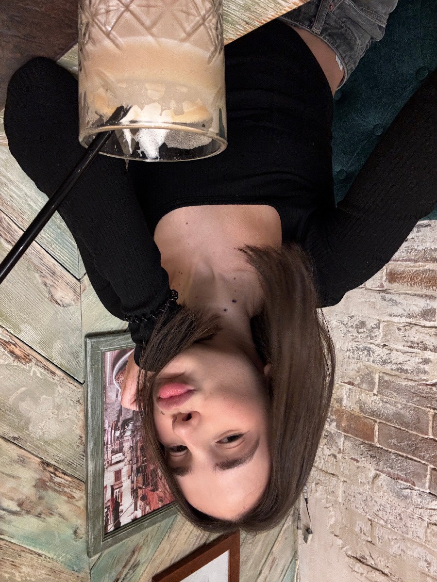 Fresh photos, fresh mood — Tina online in Nesaualkoyotl